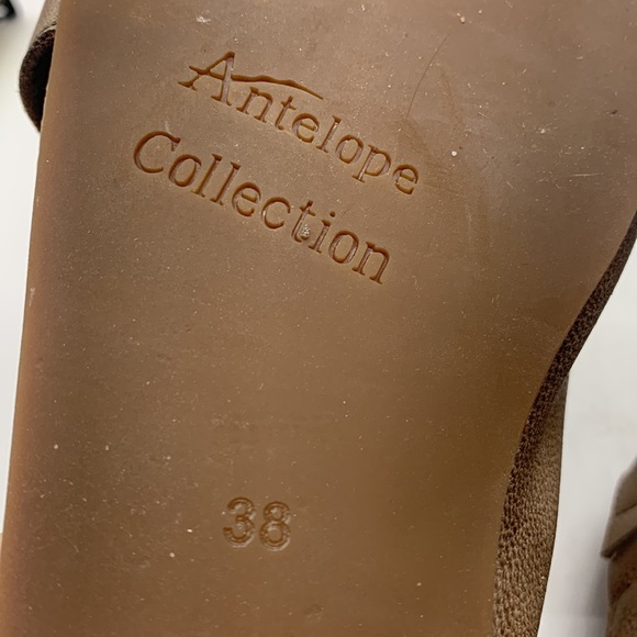 Antelope Tan Leather Sandals Peep Toe Rubber Bottom Size 38. MCS3938A - Picture 10 of 11